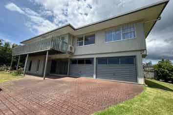 63 Bramley Drive, Farm Cove