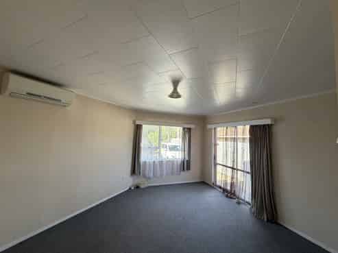 a/27 Trevalyan Street, Onekawa