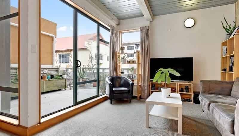 2/4 Frederick Street, Te Aro