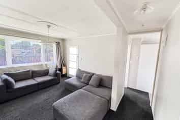 2 Vine Street, Mangere East