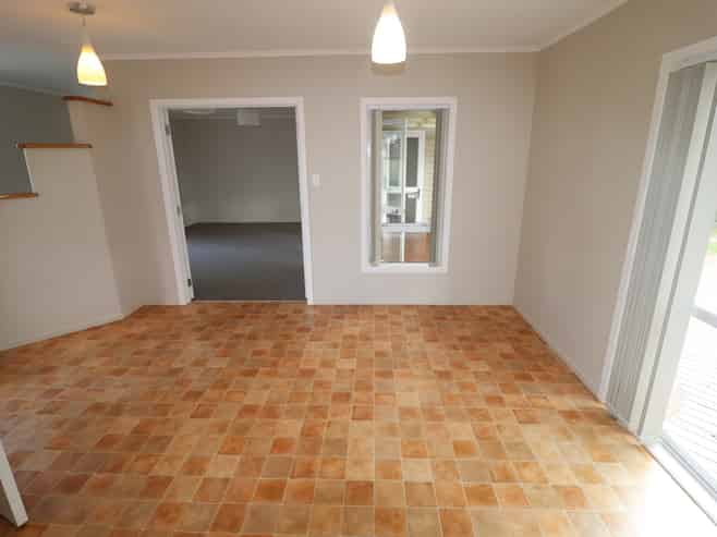 81 Sturges Road, Henderson