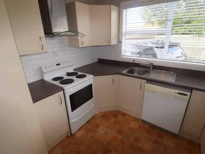 81 Sturges Road, Henderson