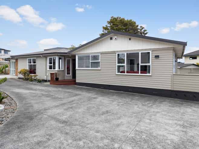 81 Sturges Road, Henderson