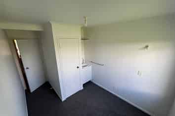 Room 7 28 Court Crescent, Panmure