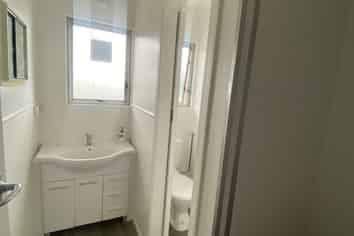 2/22 Hardley Street, Hamilton Central