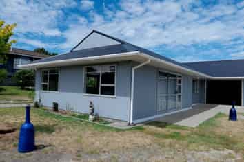 1/50 Queens Rd, Waikanae Beach