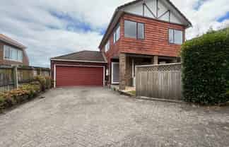 2/205 Abbotts Way, Remuera