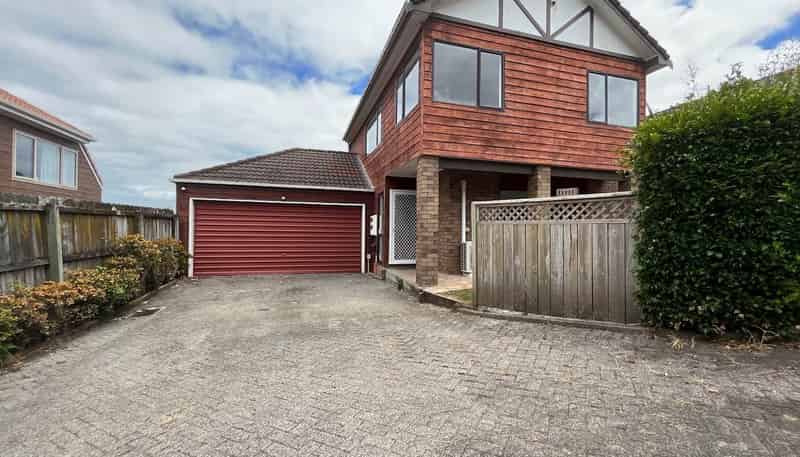 2/205 Abbotts Way, Remuera