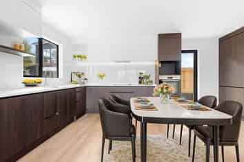 2/114 Cascades Road, Pakuranga Heights