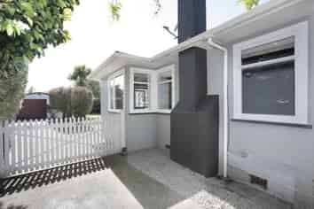 8 Nairn Crescent, Awapuni