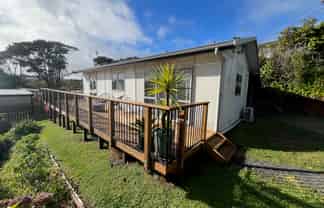 4 Upper Cross Street, Raglan