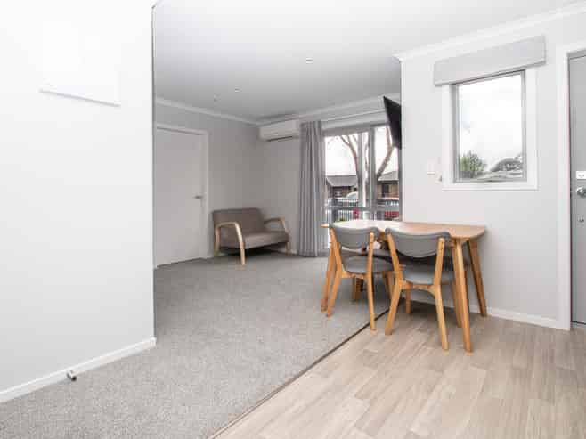 D/1/20 Jones Crescent, Melville