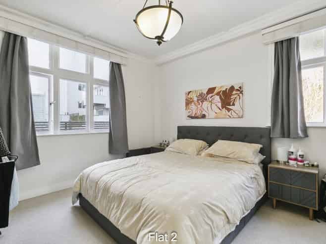 2/246 Oriental Parade, Oriental Bay