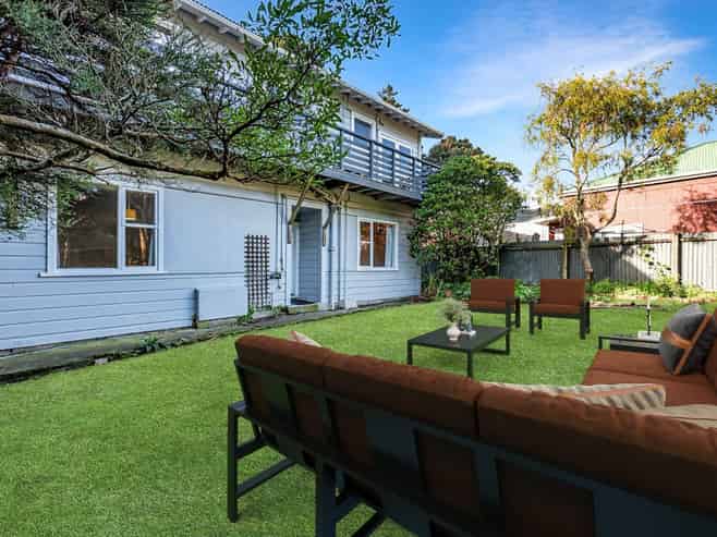 b/146 Russell Tce, Berhampore