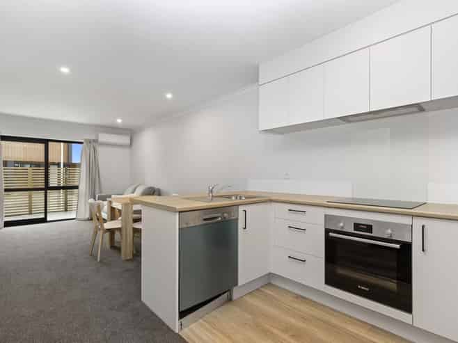 2/150 Te Rapa Road, Beerescourt