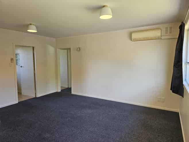 38B Splitt Avenue, Glenview