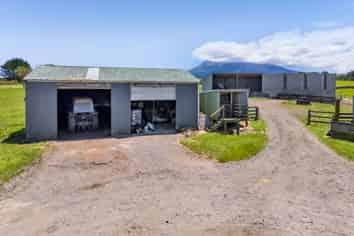 492 Pembroke Road west, Stratford