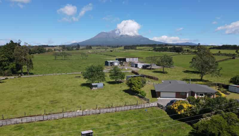 492 Pembroke Road west, Stratford