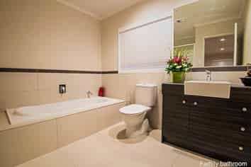 1 Reno Way, Flat Bush