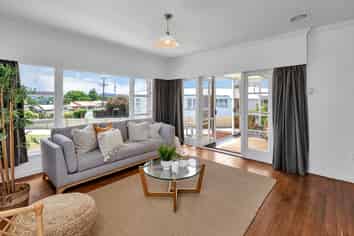 105 Onerahi Road, Onerahi