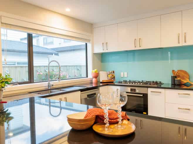 170 Mclintock Street North, Johnsonville