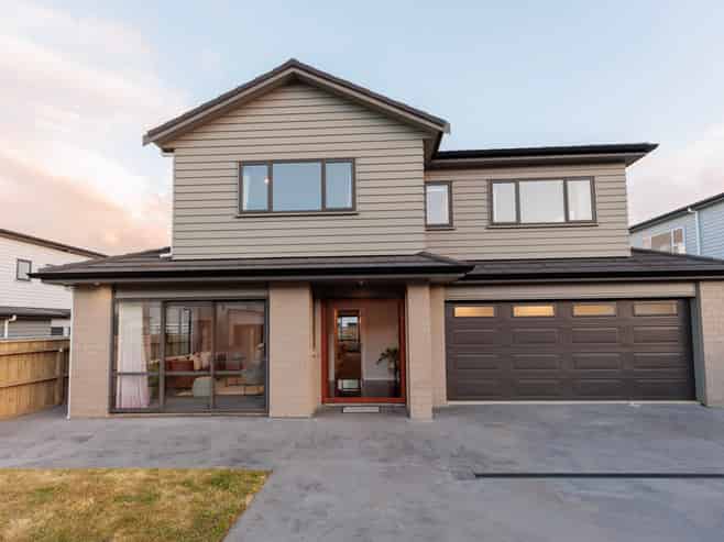 170 Mclintock Street North, Johnsonville