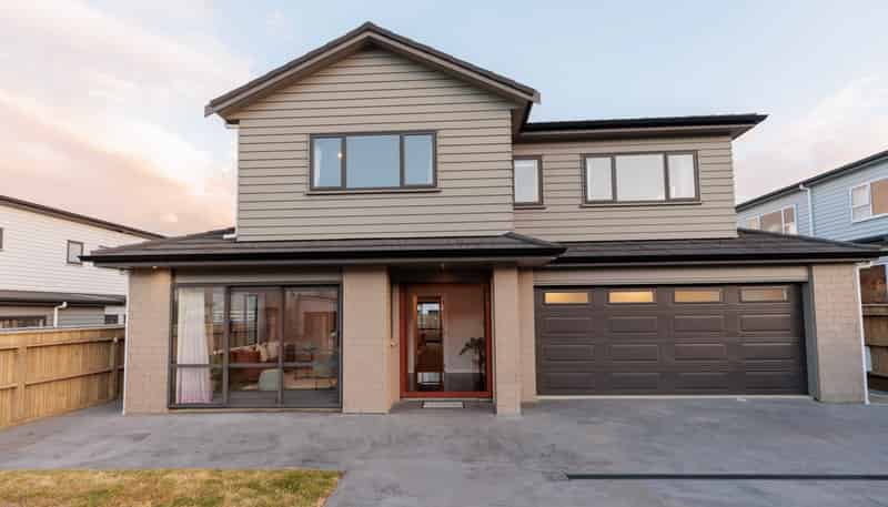 170 Mclintock Street North, Johnsonville