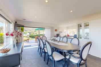 208 St Patrick's Row, Thames