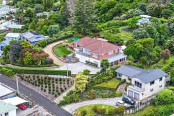 208 St Patrick's Row, Thames