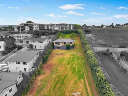 84 Sutherland Road, Brookfield