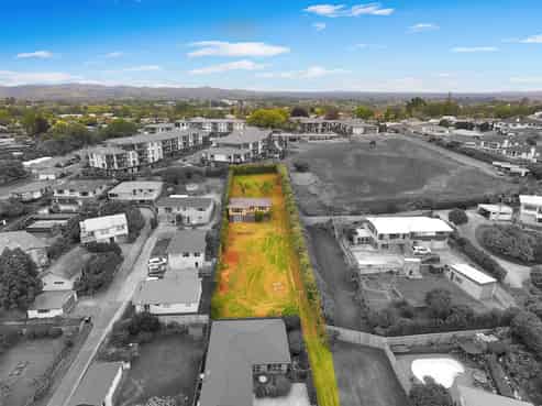 84 Sutherland Road, Brookfield