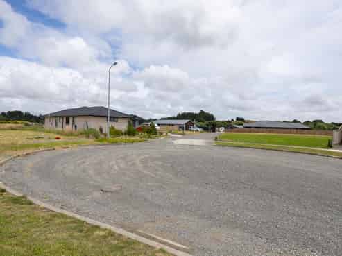  38 George Street, Bulls