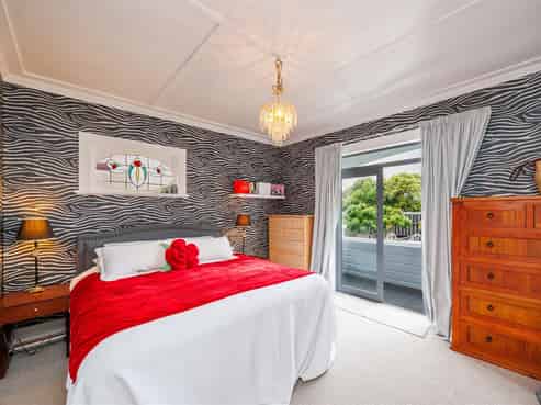  8 Lyon Street, Marton