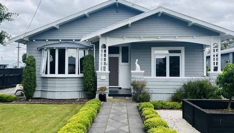  8 Lyon Street, Marton