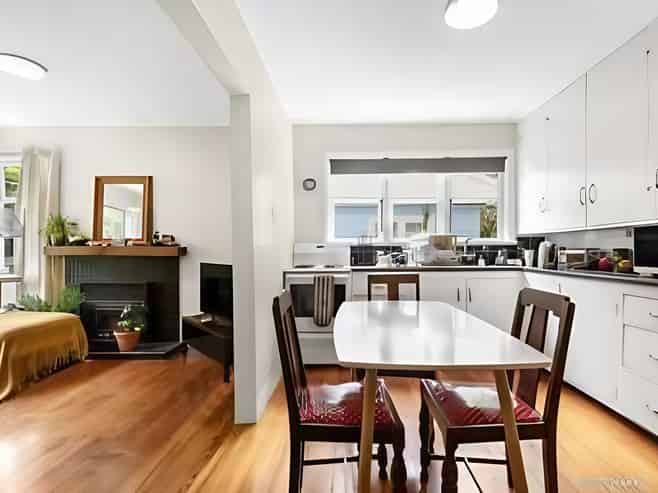 417 Ohiro Road, Brooklyn