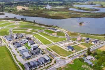 12 Viridian Avenue, Rosehill