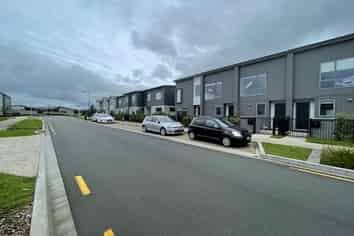 12 Viridian Avenue, Rosehill