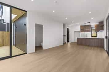 4A Roberts Road, Te Atatu South