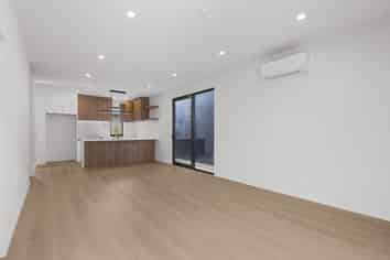 4A Roberts Road, Te Atatu South