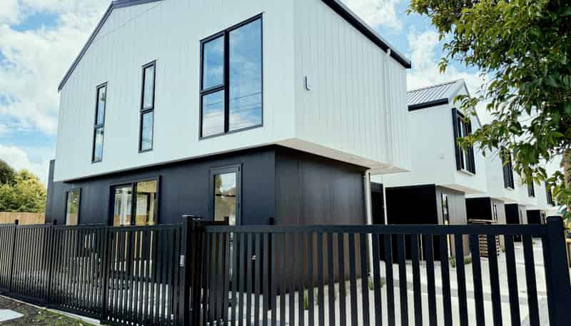 4A Roberts Road, Te Atatu South