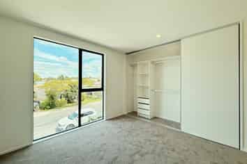 4A Roberts Road, Te Atatu South