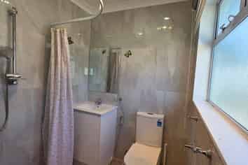 22 Ernie Pinches Street, Mount Albert