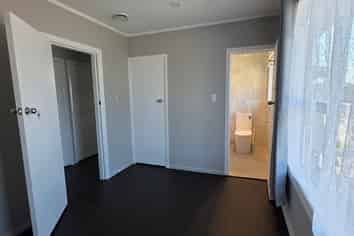 22 Ernie Pinches Street, Mount Albert