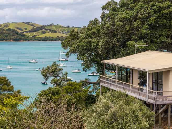 6 Pohutukawa Avenue, Omiha