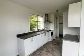 2/27 Albion Road, Otahuhu