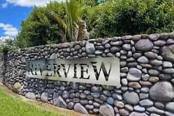 4 Awatiro Drive, Kaukapakapa