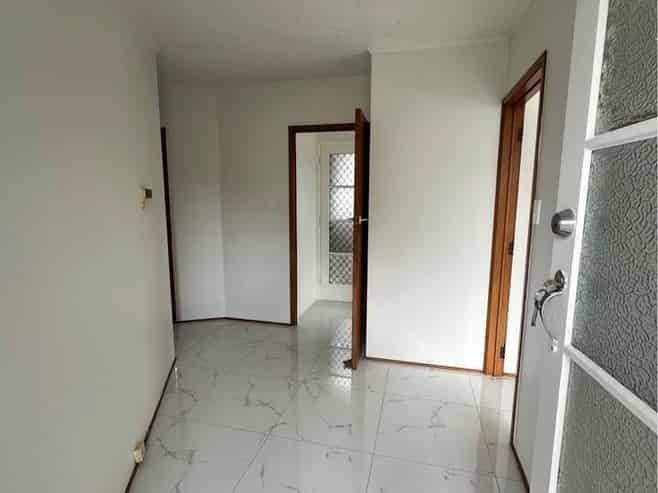 8 Harania Avenue, Favona