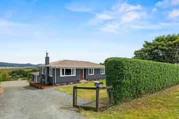 2 Handforth Street, Onerahi