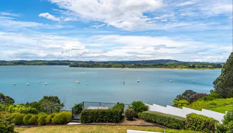 121 Pah Road, Cockle Bay