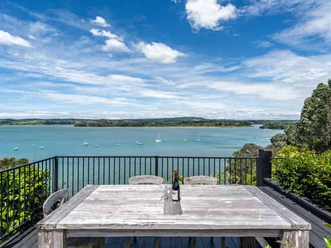 121 Pah Road, Cockle Bay